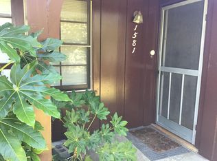 1581 N Altadena Dr, Pasadena, CA 91107