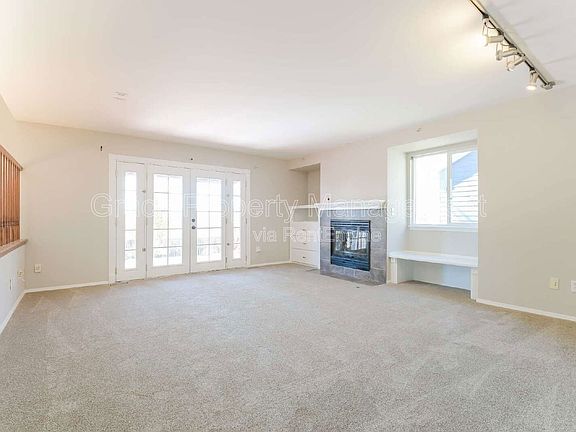 5th image of 10924 W 100th Dr