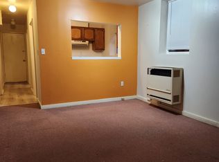 4462 Whitman Ave N, Seattle, WA 98103