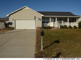 3824 Wildflower Rd, Hope Mills, NC 28348