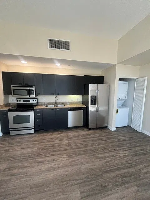 899 Kettner Blvd — Photo 3