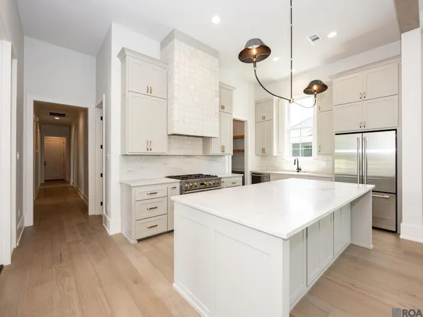 14641 Cottage Bend Dr, Baton Rouge, LA 70820