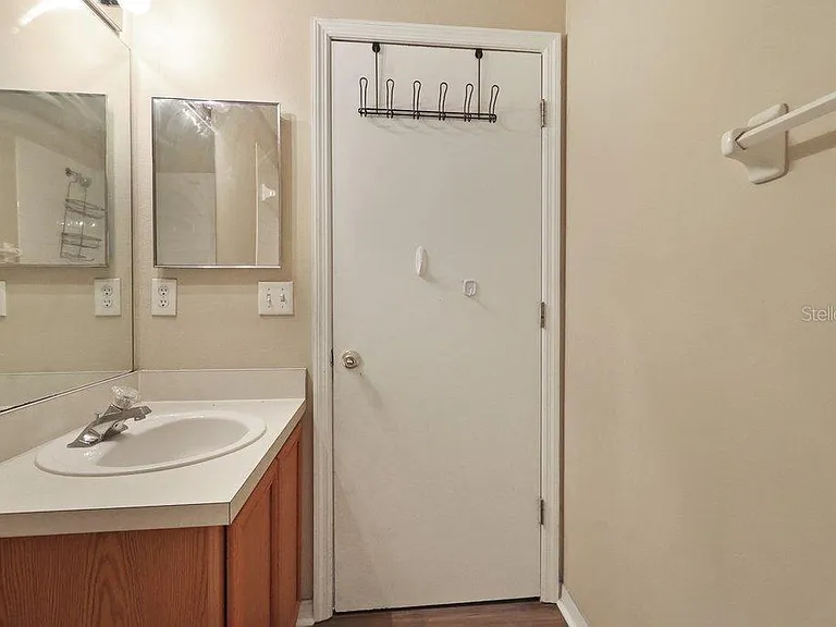 7127 Waterside Dr — Photo 28