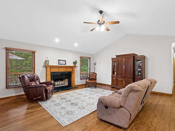 4th image of 1530 Hoff Ct
