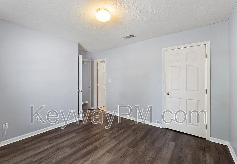 410 Tracewood Pl — Photo 12