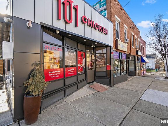 3rd image of 69-71 Ridgefield Ave