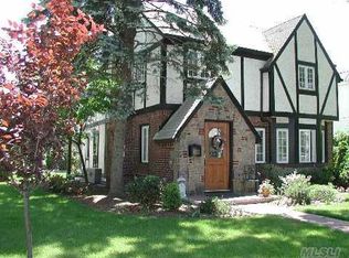 44 Herman Blvd, Franklin Square, NY 11010