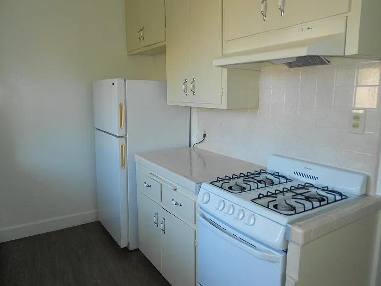 3721 Midvale Ave #11 — Photo 10