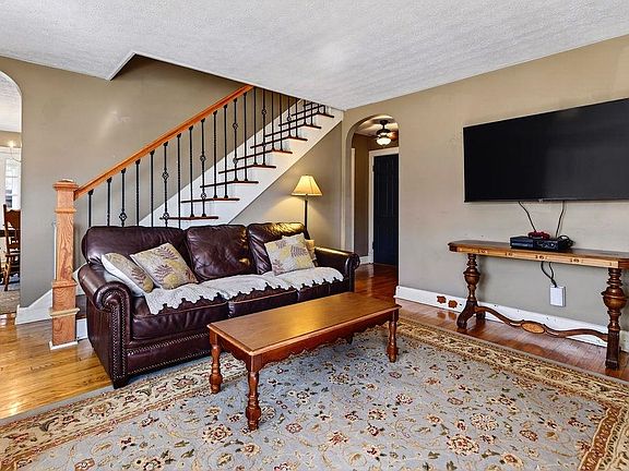 5th image of 1521 Churchville Ave