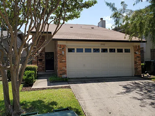 2902 Southern Cross Dr Photo 1