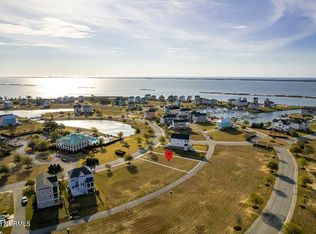516 Cannonsgate Dr, Newport, NC 28570