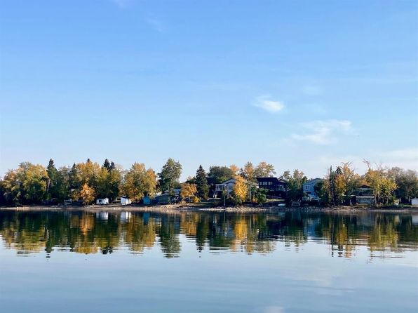 19 W Sands St, Rochon Sands, AB T0C 3B0