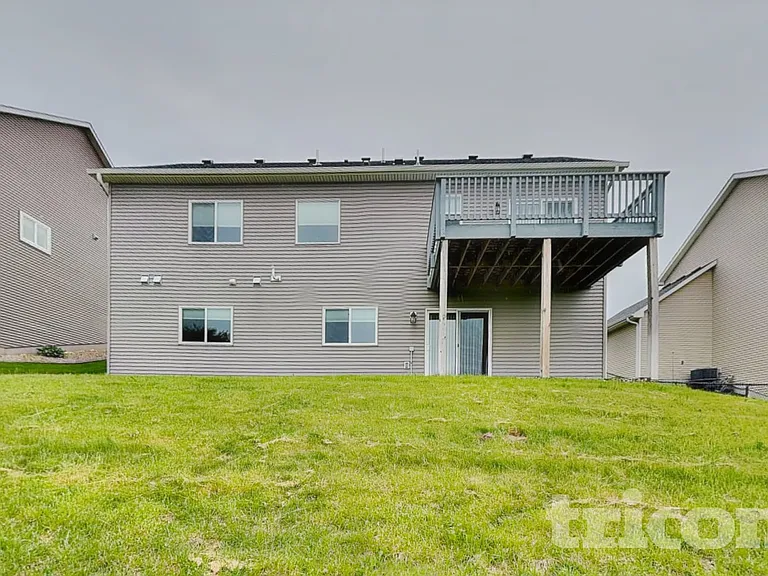 1341 Meadow Ln — Photo 16