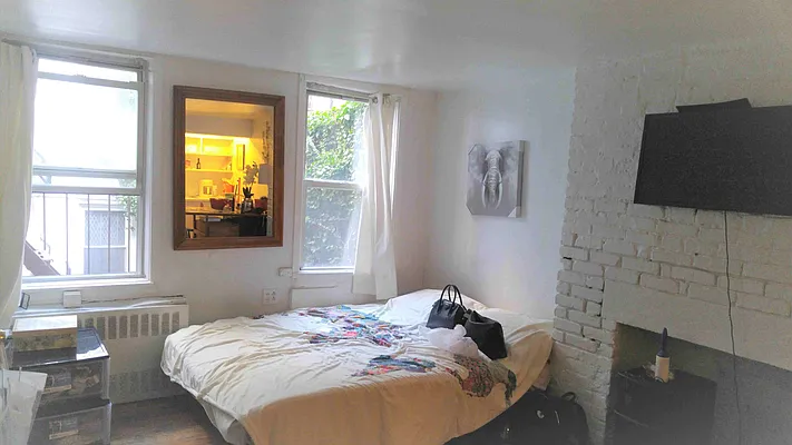 Rented by Downtown Mgt & Realty LLC | media 16