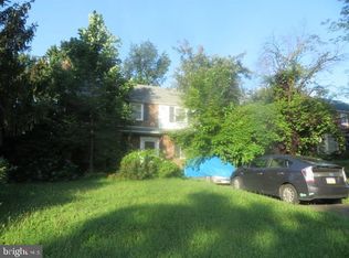 22 Dewey Rd, Cheltenham, PA 19012