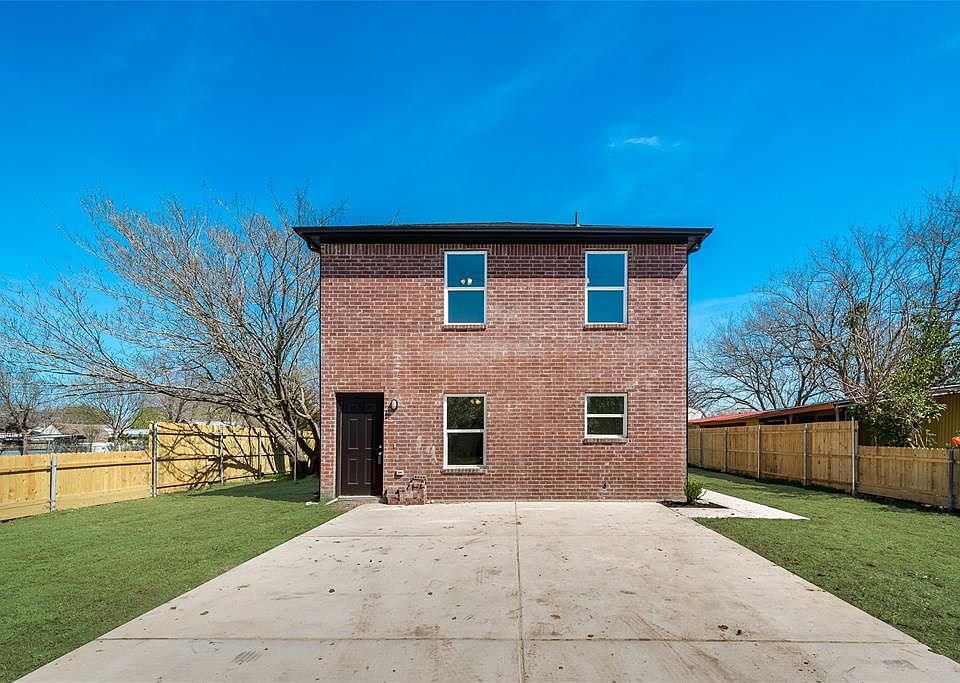 1st image of 349 Yvonne Dr