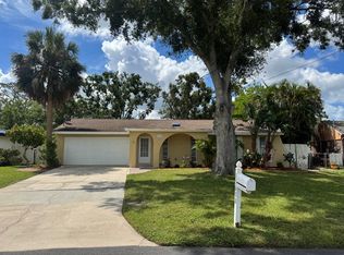 13630 Croft Dr, Largo, FL 33774