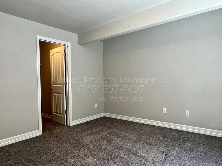 10020 Seawolf Dr — Photo 33