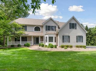 10 Cardinal Way, Flemington, NJ 08822