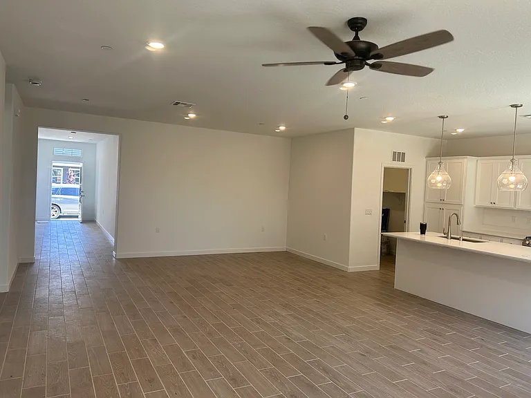 7189 E Amherst Ave — Photo 8