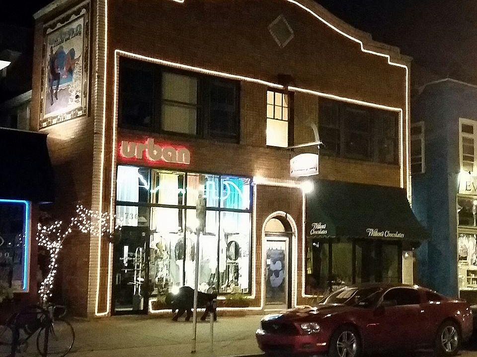 Metro Beach Building