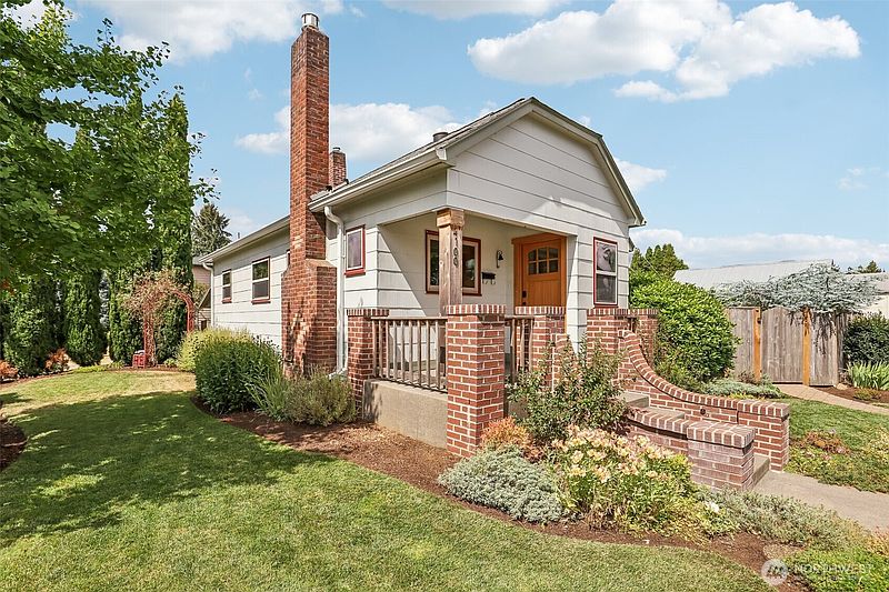 4th image of 4100 Creston Avenue