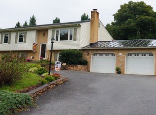 378 Knollwood Dr, Troutville, VA 24175