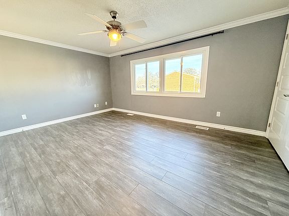 5th image of 301 Edgewood St #31