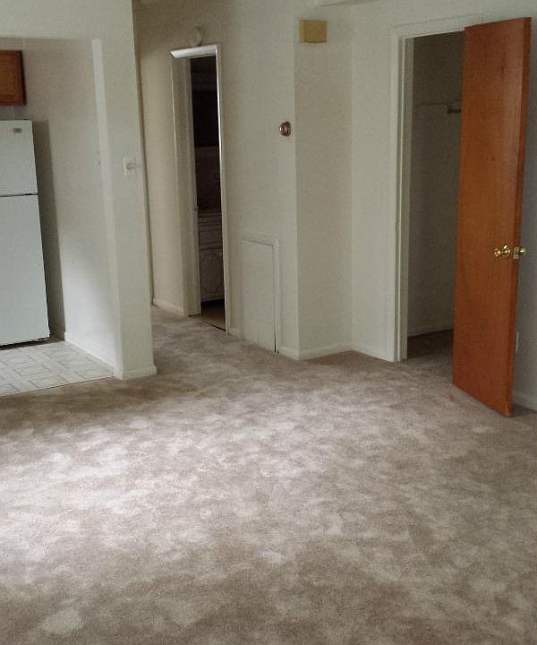 2nd image of 156 Bridge St #A