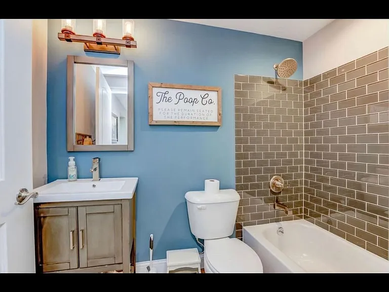 3911 Lonsdale St — Photo 21