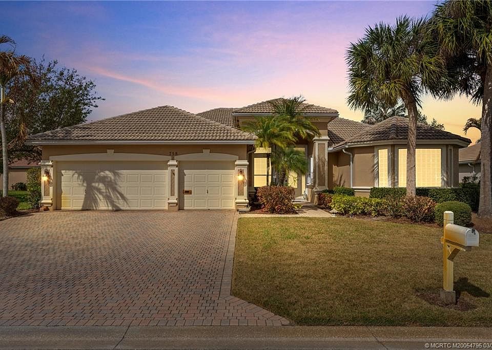 1st image of 758 SW Blue Stem Way