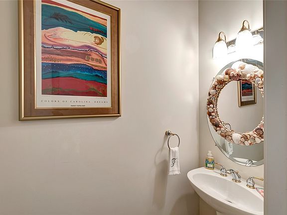 4th image of 1445 W Island Club Sq