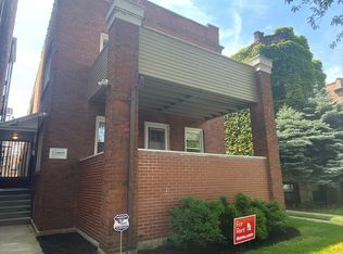 1245 W North Shore Ave #1, Chicago, IL 60626