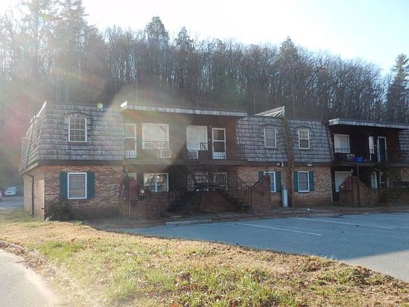 3rd image of 89 Westwood Chateau Dr #108