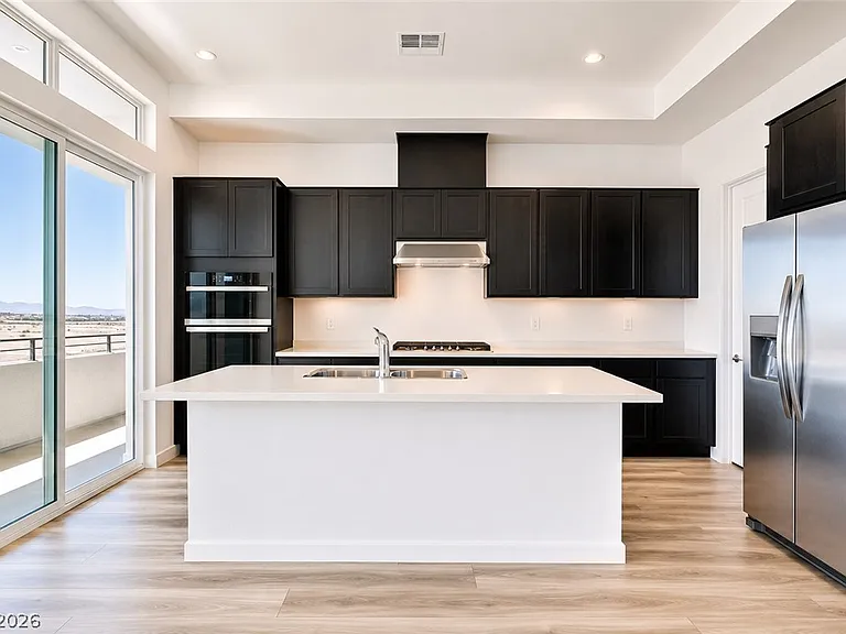 2498 Indigo Mountain St — Photo 22
