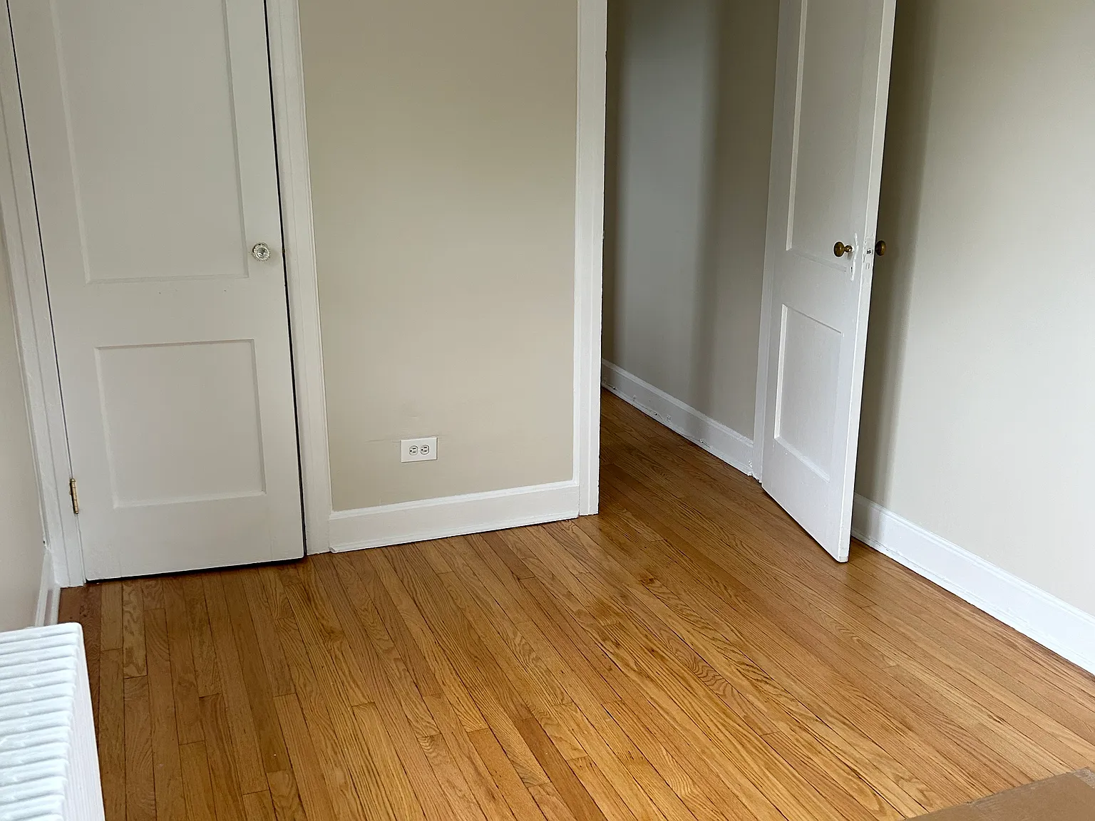 164 Hudson St — Photo 4