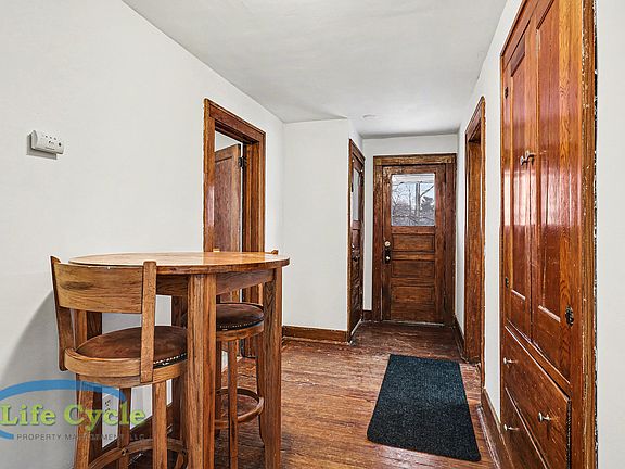 2nd image of 507 Eastern Ave NE #2
