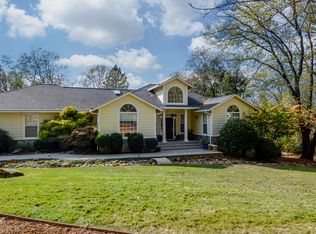 13762 Hillsdale Ct, Grass Valley, CA 95949