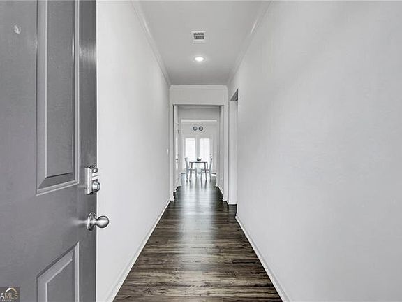 3rd image of 4770 Burningbush Way