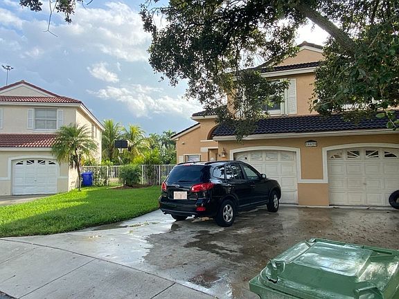 3rd image of 16620 NW 1st St