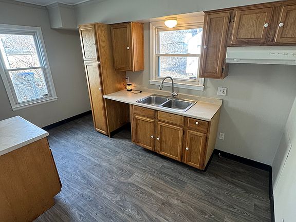 4th image of 861 Chinook Ave