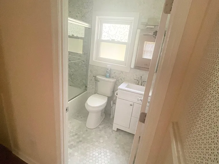 1305 Pleasant Valley Dr — Photo 12