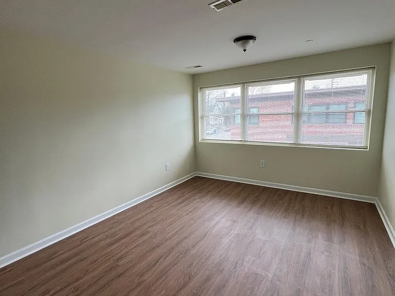 4300 Liberty Heights Ave #2D — Photo 2