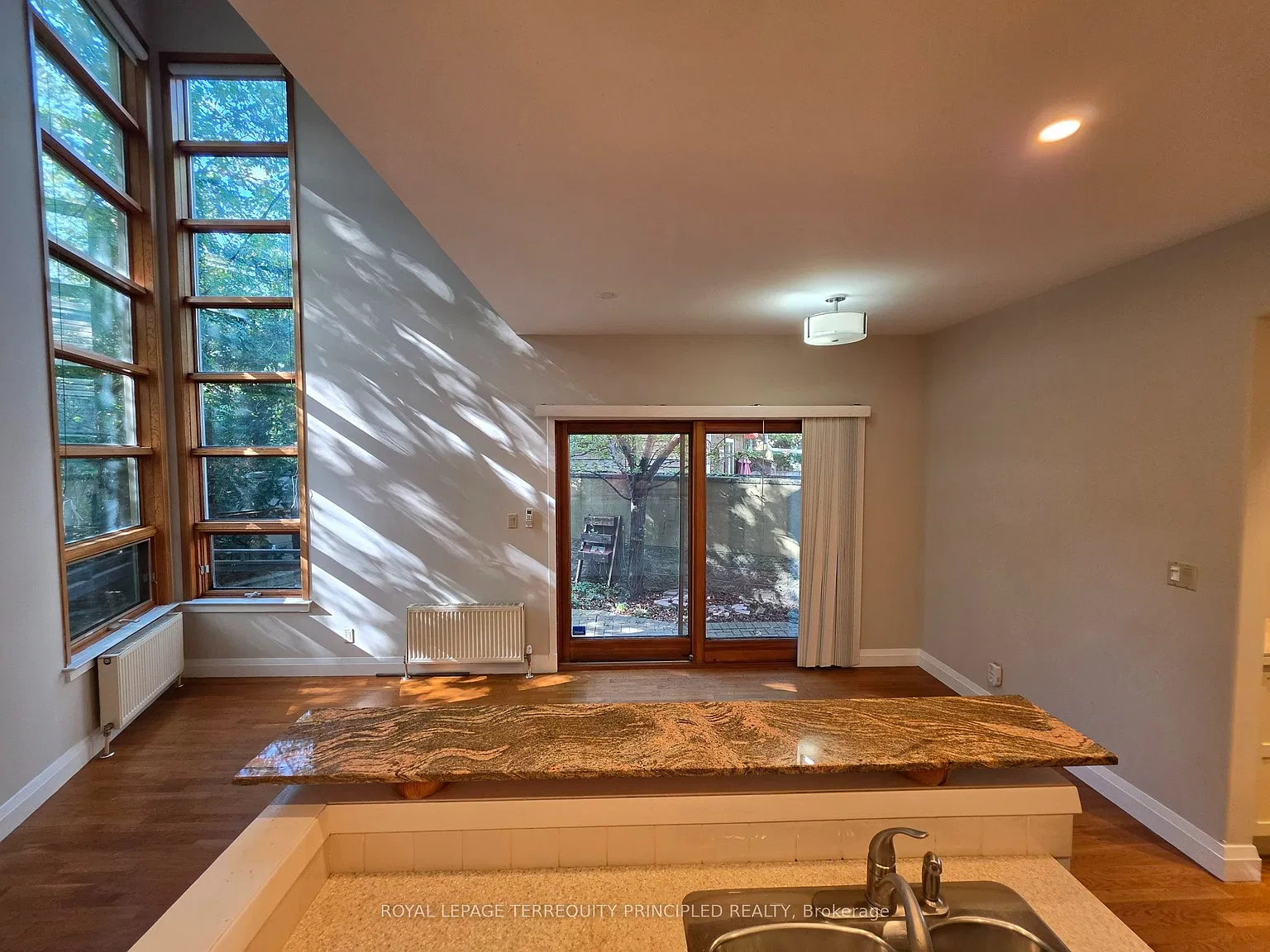 3 bed, $3,400 — Photo 2