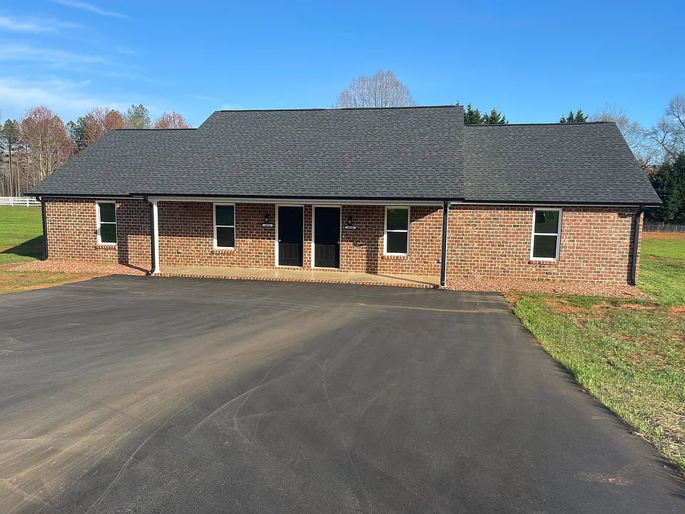 4013 Eugene Dr