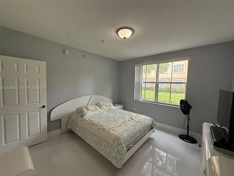 4704 SW 160th Ave #215 — Photo 14