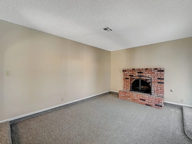 6813 Greydawn Dr — Photo 11