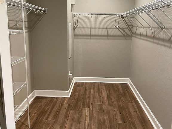 4th image of 9755 Coyote Moon Ln