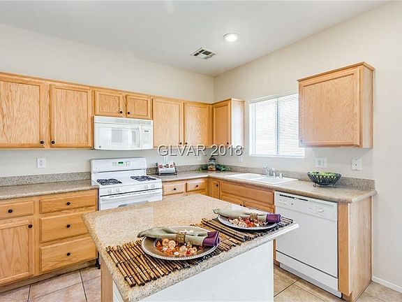 4th image of 10940 Sadlers Wells St
