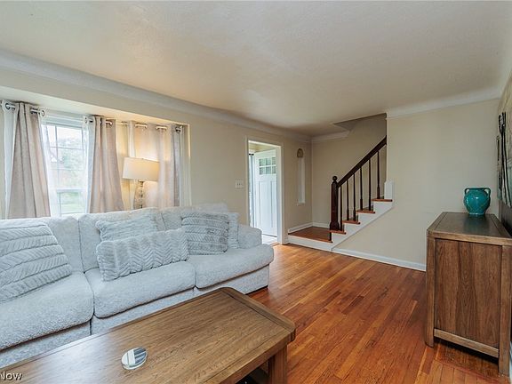 2nd image of 4042 Ellison Rd